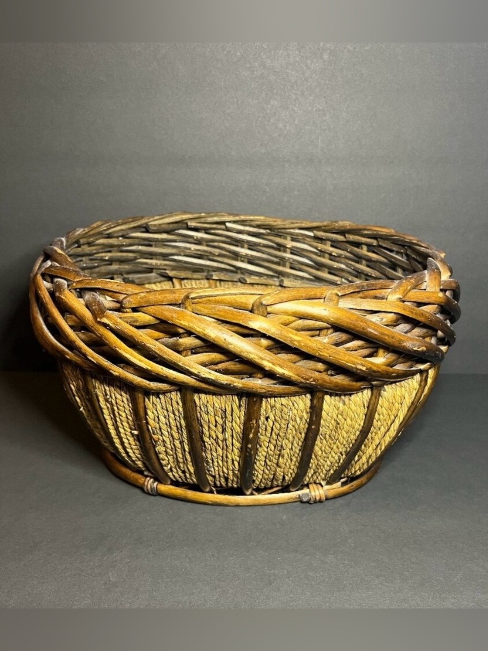 Vintage Brown Oval Round Woven Wicker Rattan & Jute Decorative Basket 6.25 x 11"